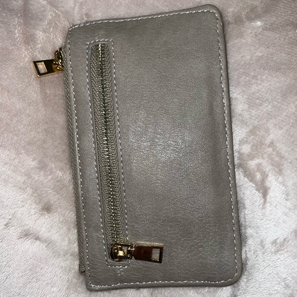 Urban Expressions Essentials Card Wallet - Picture 2 of 4